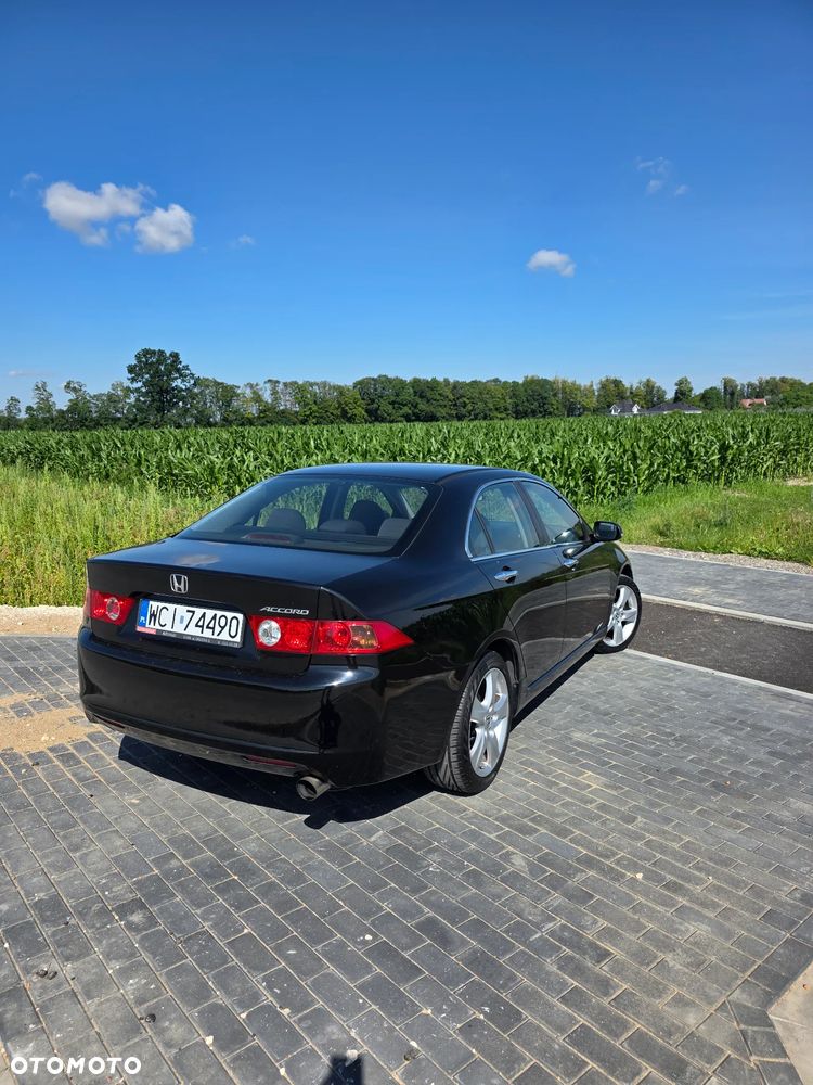 Honda Accord 2.0 Comfort - 8