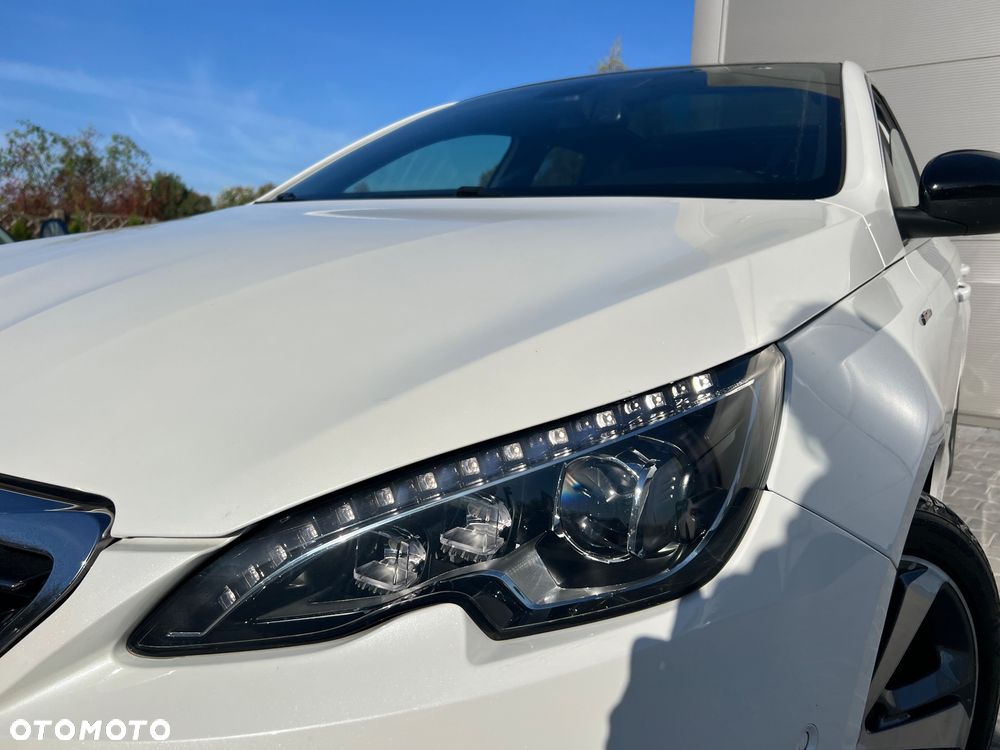 Peugeot 308 2016 photo 2