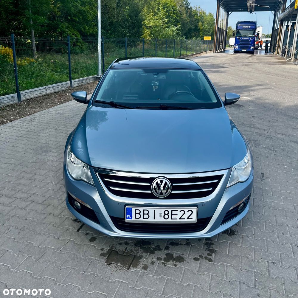 Volkswagen Passat CC - 1