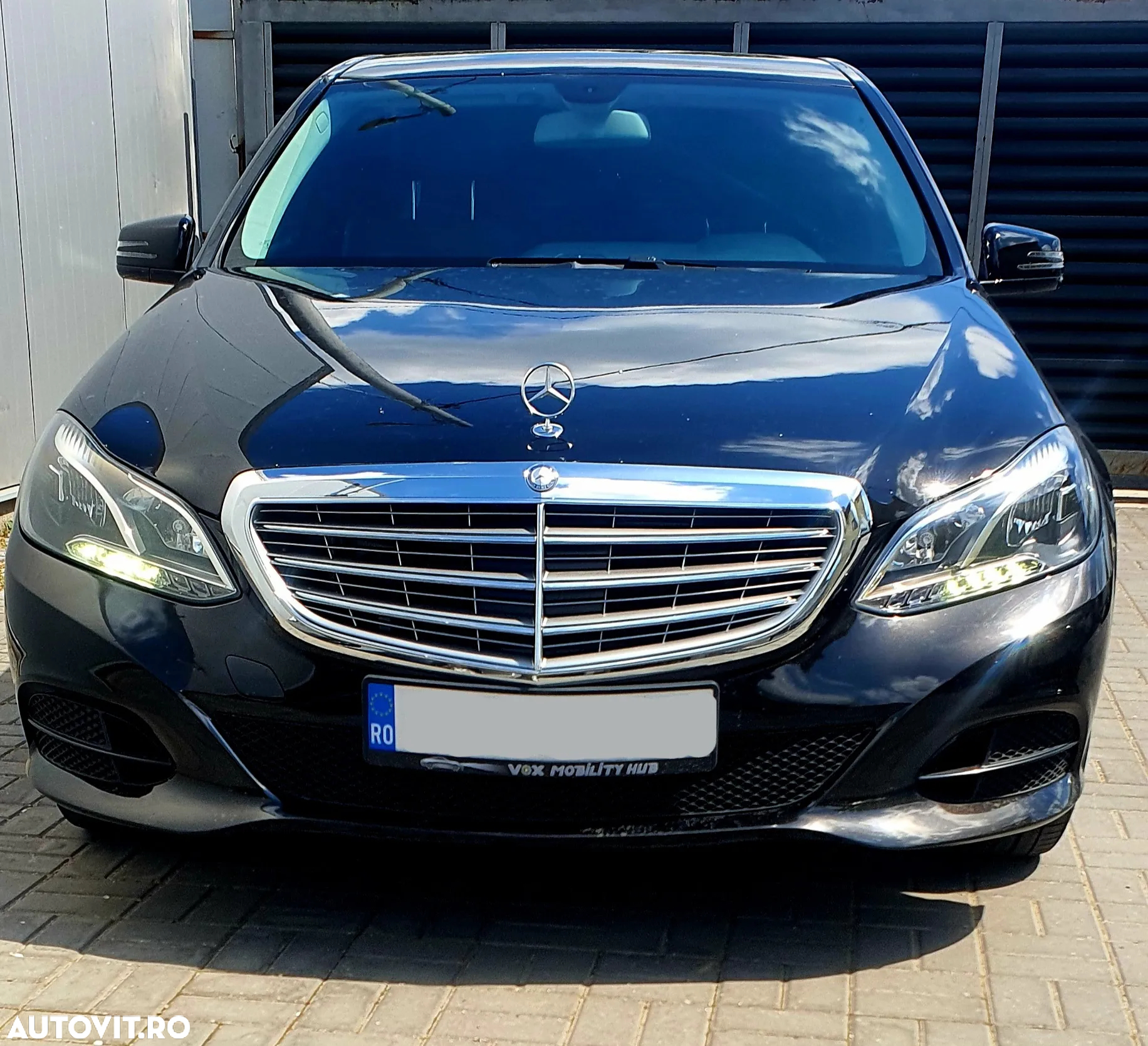 Mercedes-Benz E 200 BlueTEC 7G-TRONIC - 2