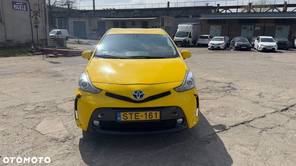 Toyota Prius+ (Hybrid) - 1