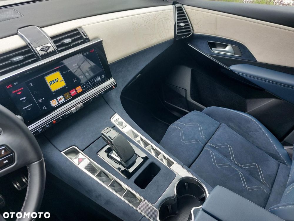 DS Automobiles DS 7 Crossback - 24