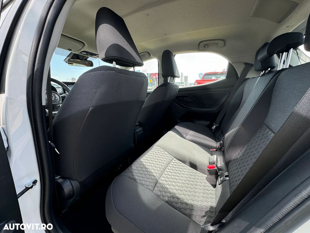 Toyota Yaris 1.5 VVT-i HSD Exclusive Style - 25