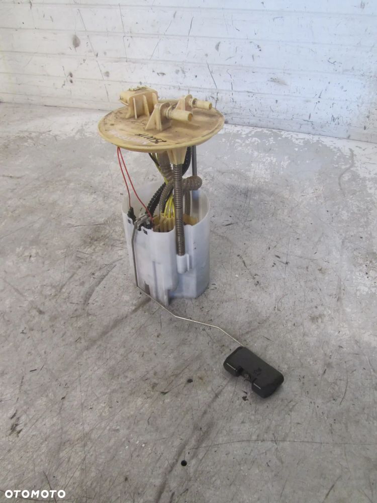 Renault Master III 2.3 DCI pompa paliwa w zbiornik - 3