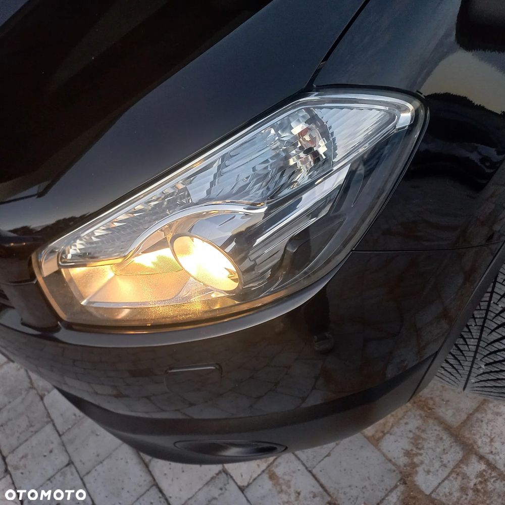 Nissan Qashqai - 14