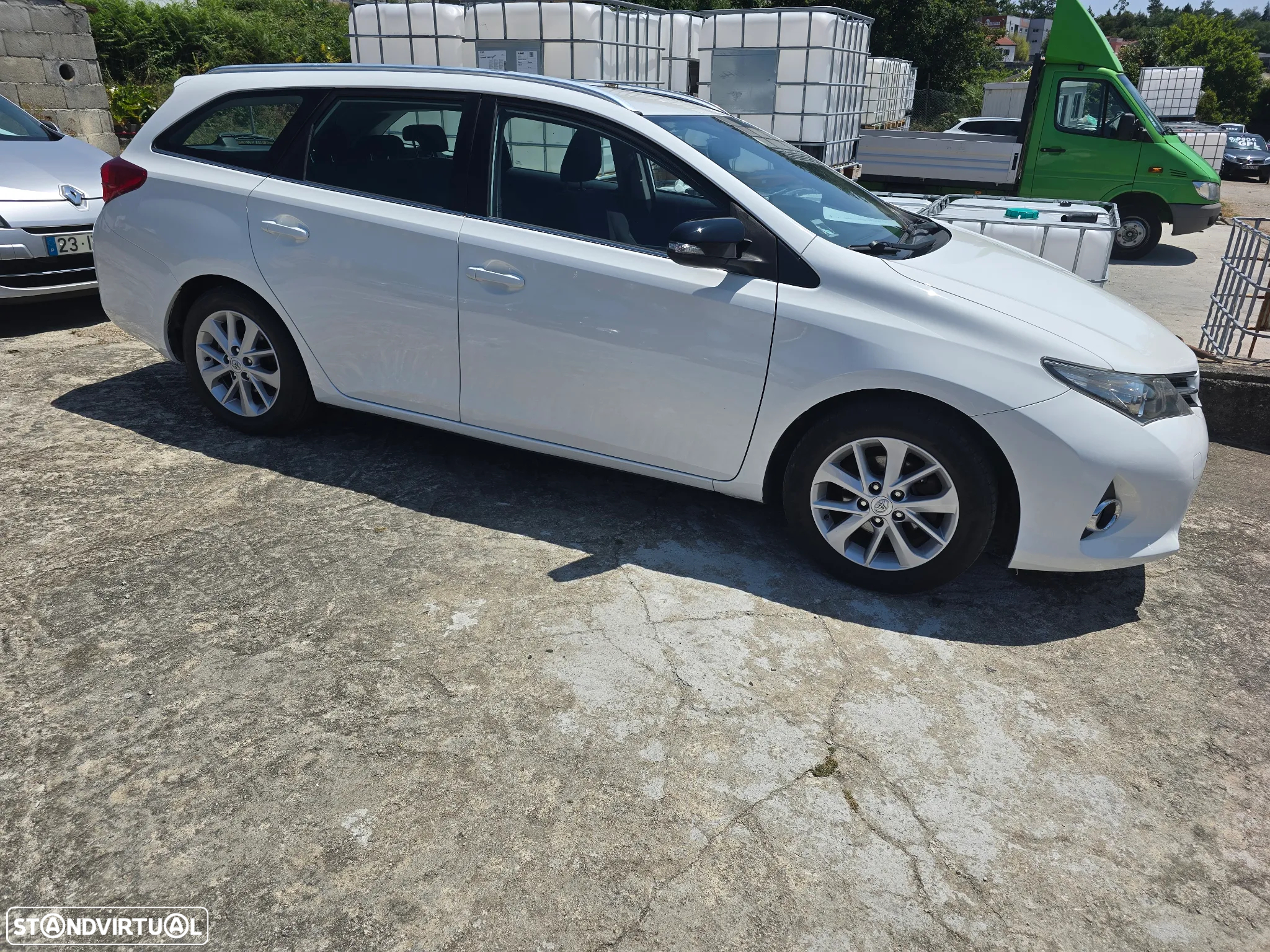 Toyota Auris Touring Sports 1.6 VVT-i Exclusive - 3