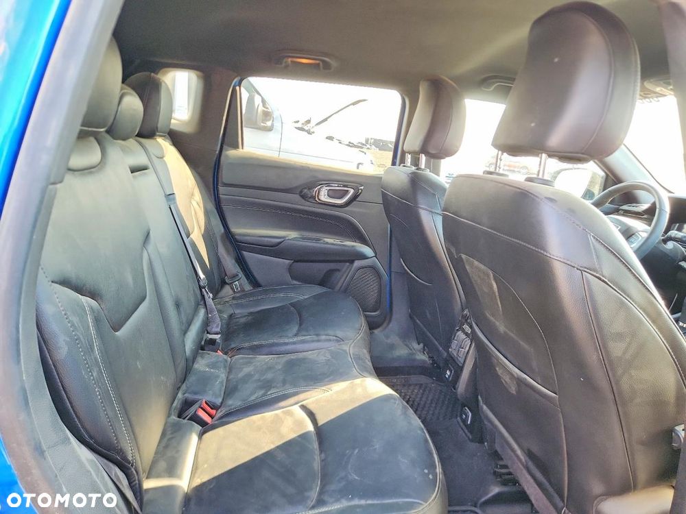 Jeep Compass - 11