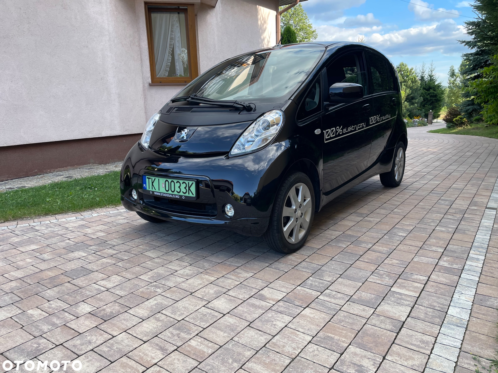 Peugeot iOn - 2