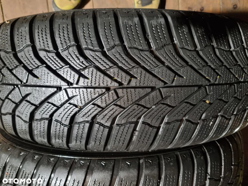 Opony Kumho WP52 215/65R16 98 H 2024r, 7/6,7mm bdb stan - 2