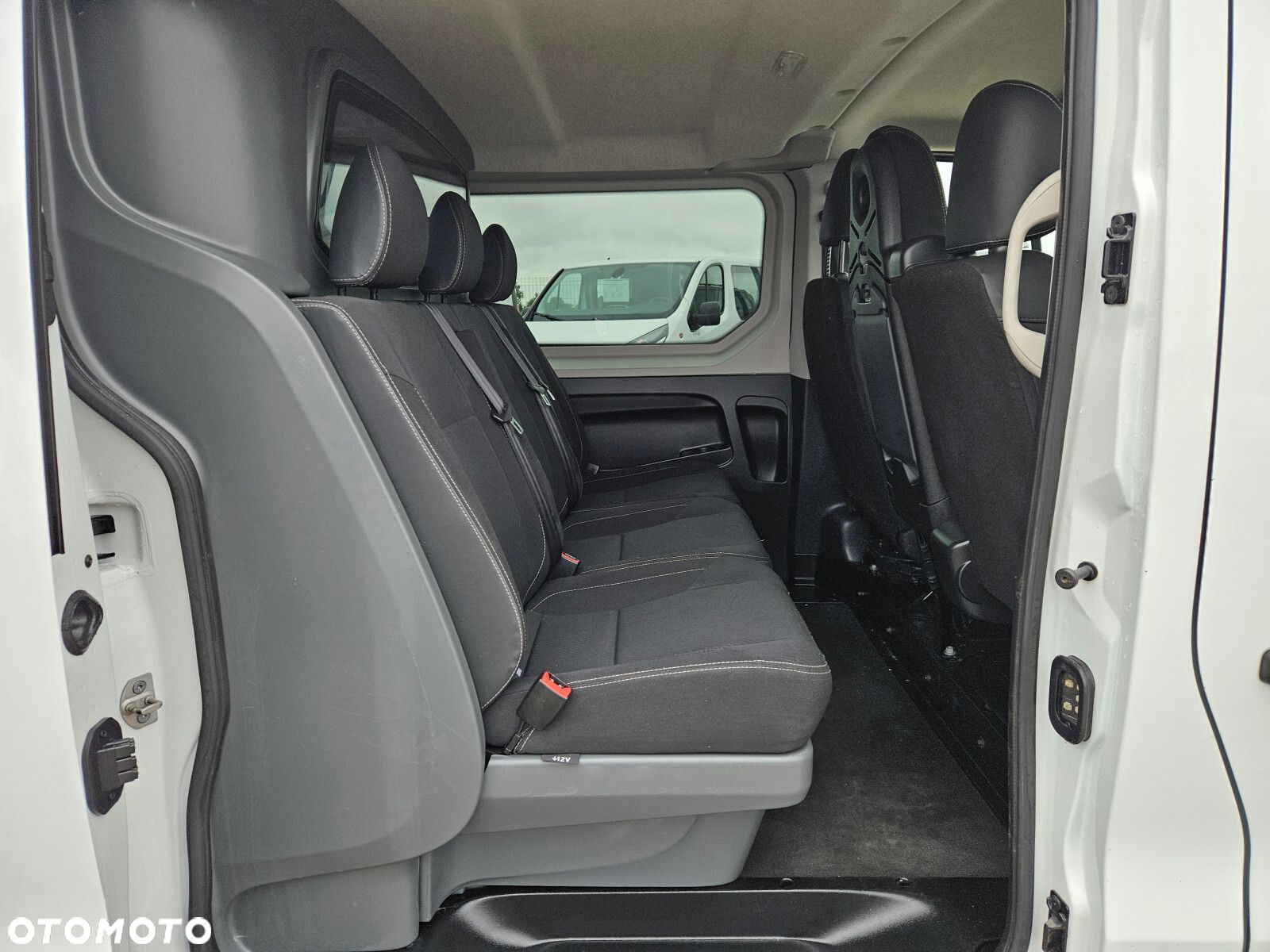 Renault Trafic L2H1 *84900zł NETTO* Brygadówka 6 osób 2.0dCi/120KM - 30