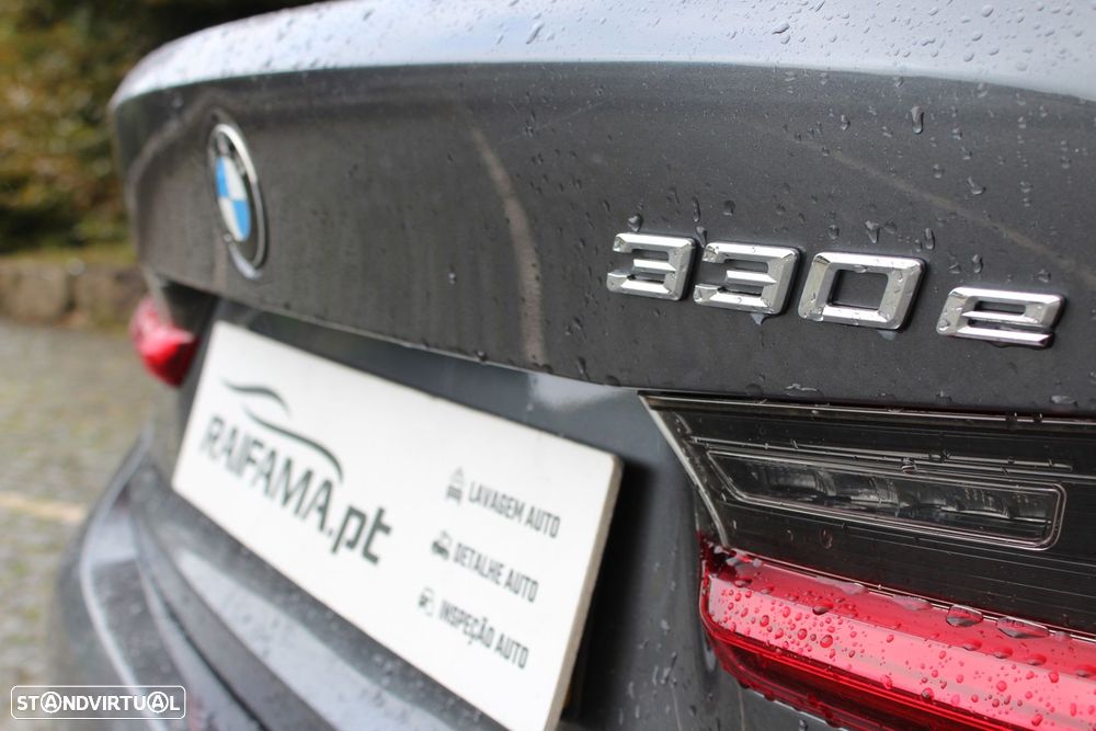 BMW 330 - 15