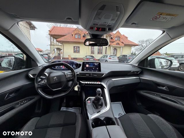 Peugeot 3008 - 17