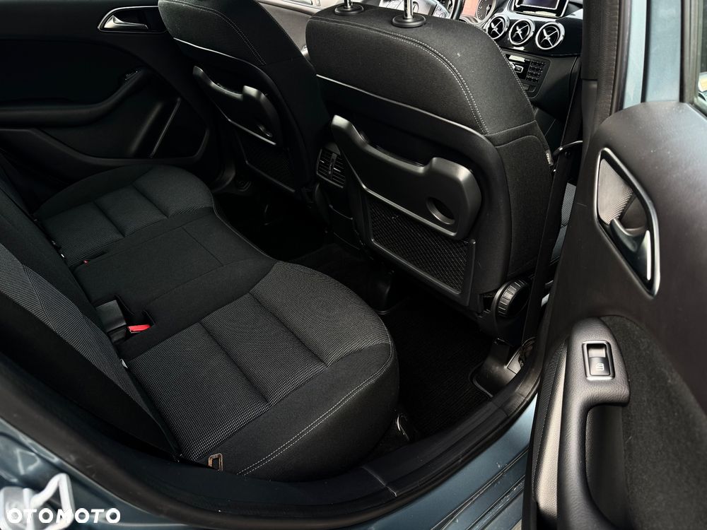 Mercedes-Benz Klasa B 180 CDI (BlueEFFICIENCY) - 6