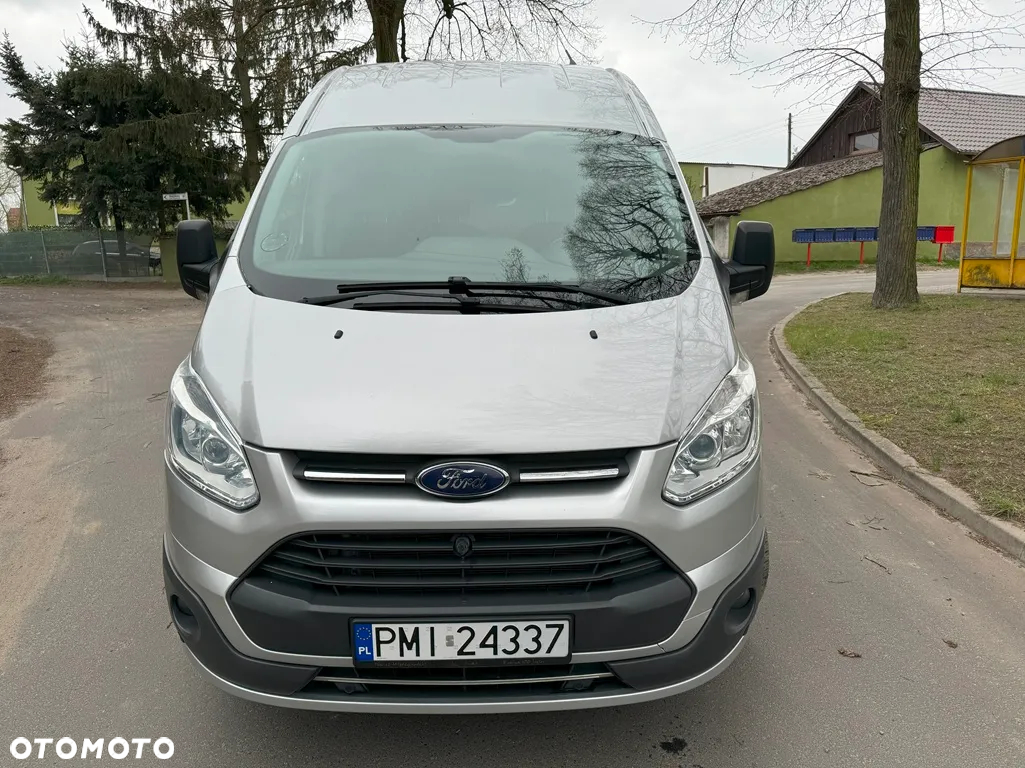 Ford CUSTOM - 8