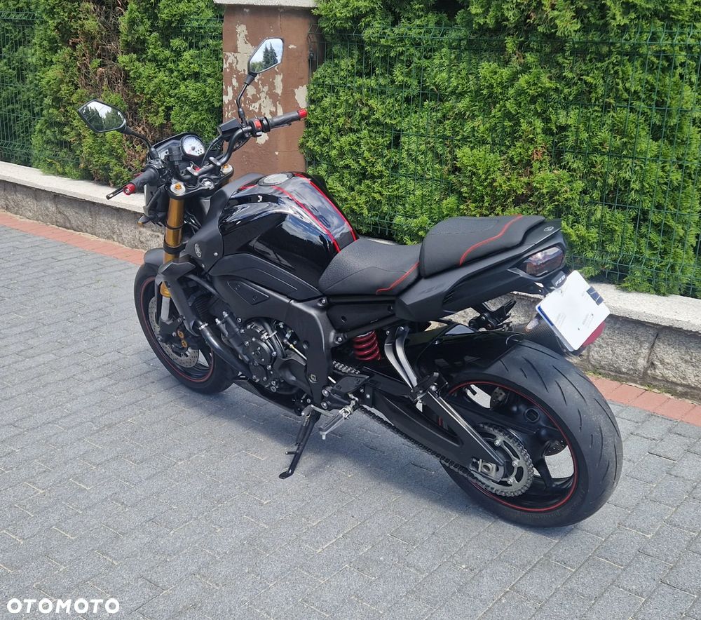 Yamaha FZ8 - 5
