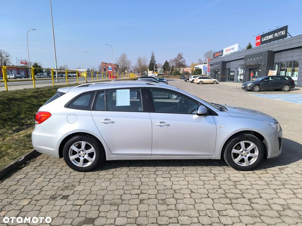 Chevrolet Cruze - 4