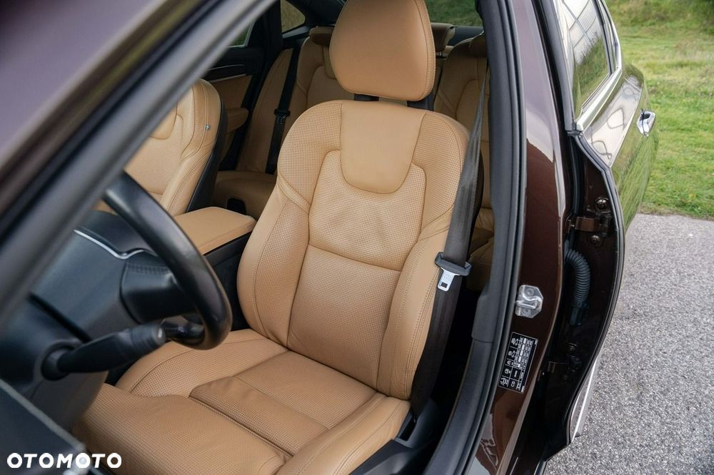 Volvo S90 B5 D AWD Geartronic Inscription - 28