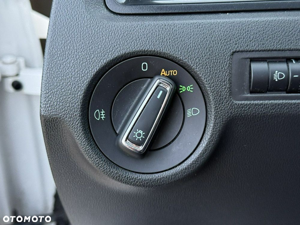 Skoda RAPID - 24
