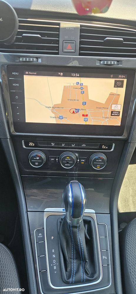 Volkswagen e-Golf - 5