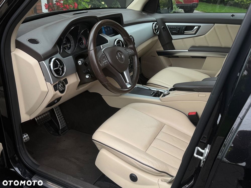 Mercedes-Benz GLK 350 CDI 4Matic (BlueEFFICIENCY) 7G-TRONIC - 28