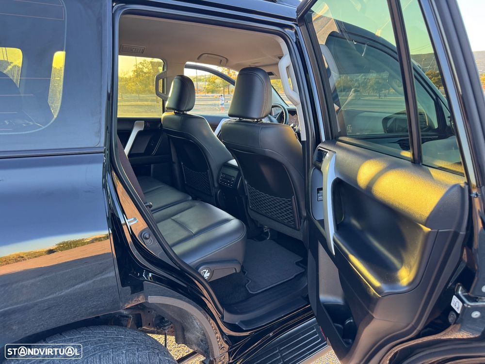 Toyota Land Cruiser Prado - 16