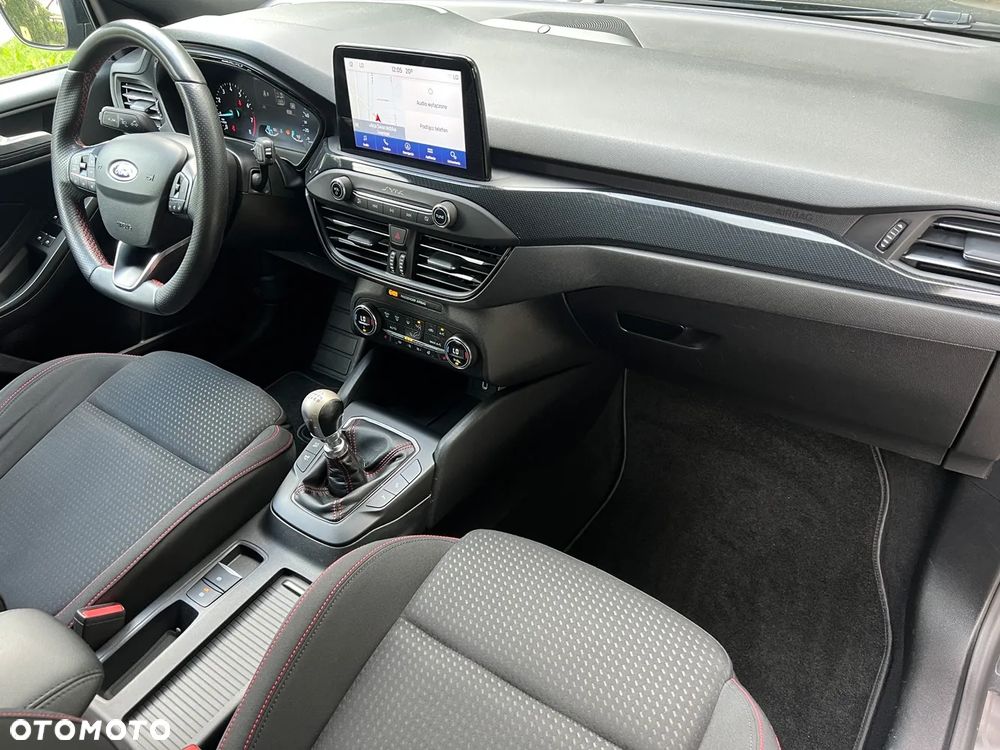 Ford Focus 1.0 EcoBoost STart-Stopp-System ST-LINE X - 25
