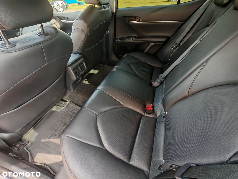 Toyota Camry 2.5 Hybrid Prestige CVT - 23