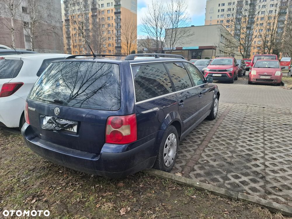Volkswagen Passat 1.6 - 5