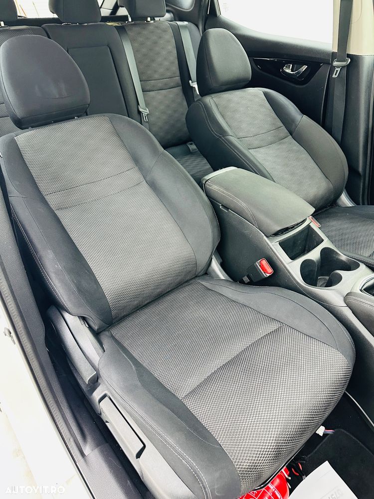 Nissan Qashqai 1.2 DIG-T Start/Stop Acenta - 23