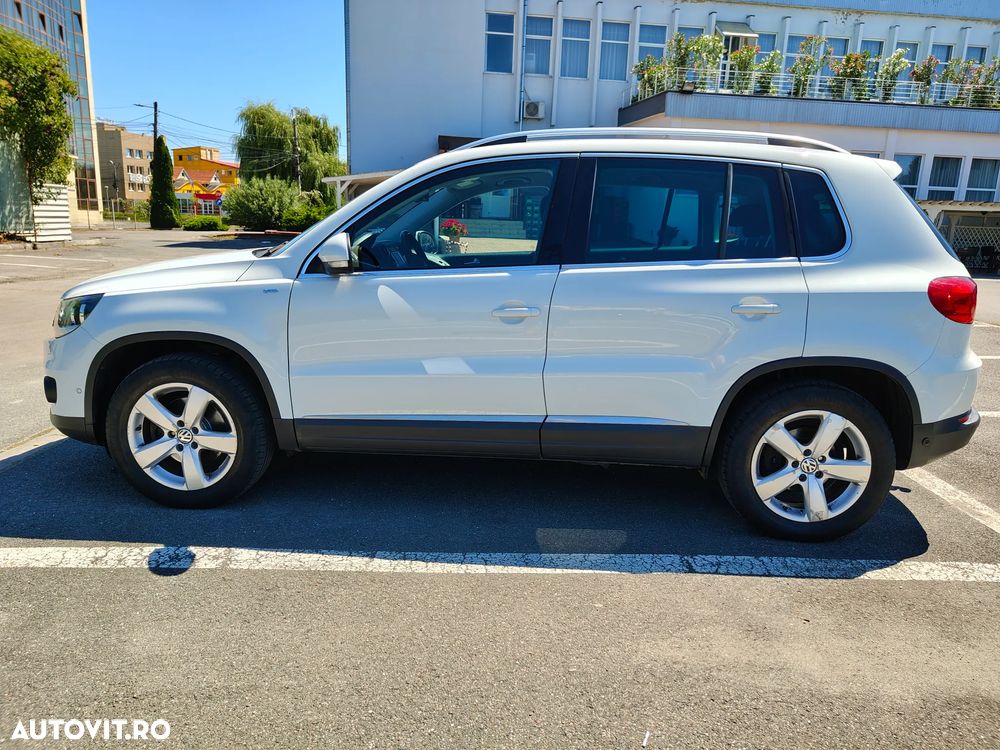 Volkswagen Tiguan 2.0 TDI 4Motion DSG Sport & Style - 5