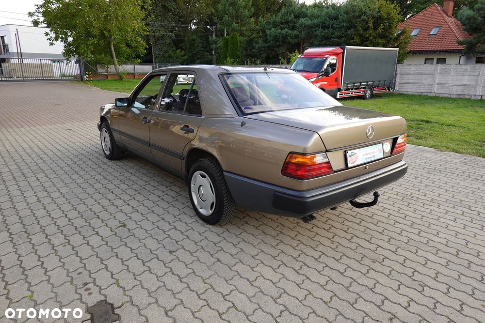 Mercedes-Benz W124 (1984-1993) - 4