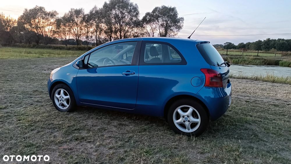 Toyota Yaris - 6