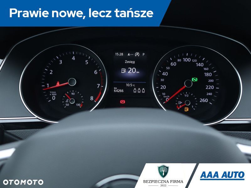 Volkswagen Passat - 13