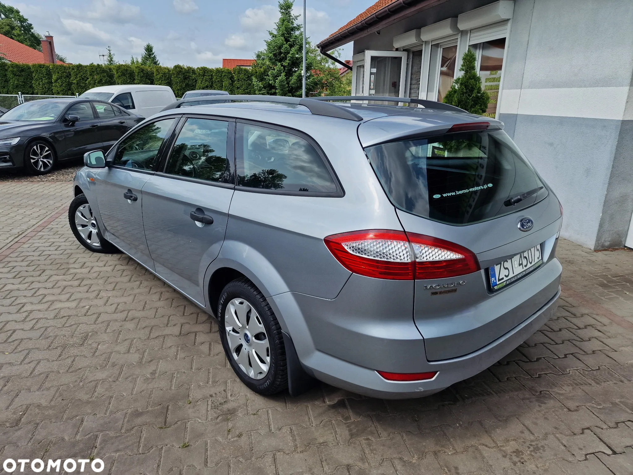 Ford Mondeo 1.8 TDCi Ambiente - 8