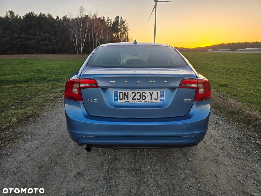 Volvo S60 D3 Momentum - 4