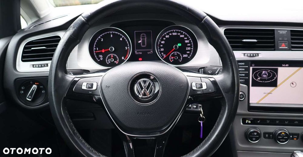 Volkswagen Golf - 18