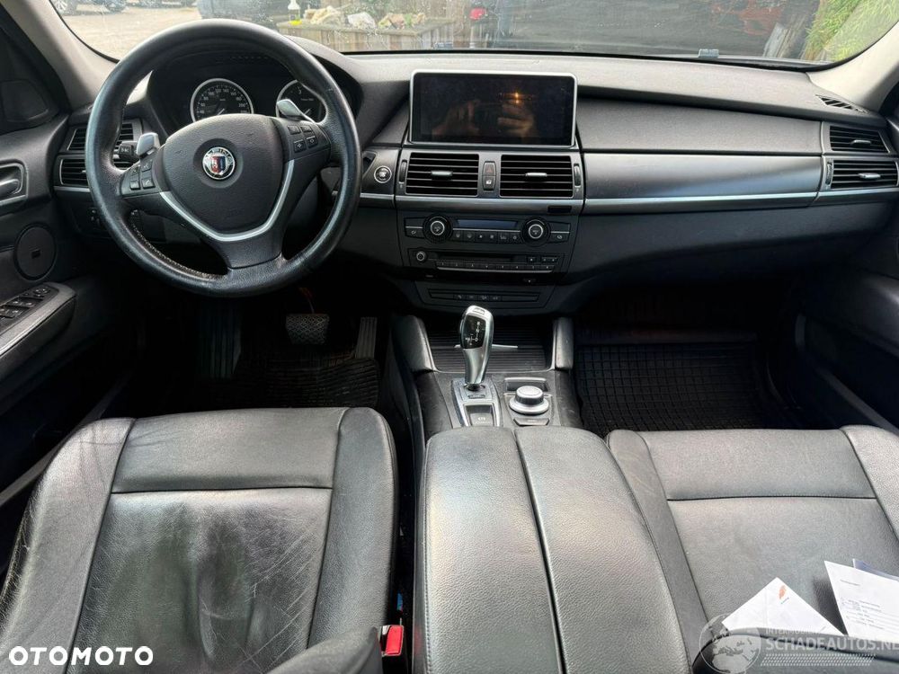 BMW X6 50i xDrive - 16