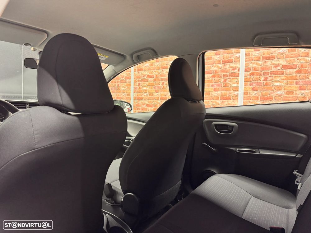 Toyota Yaris 1.4 D-4D Comfort+VSC - 10