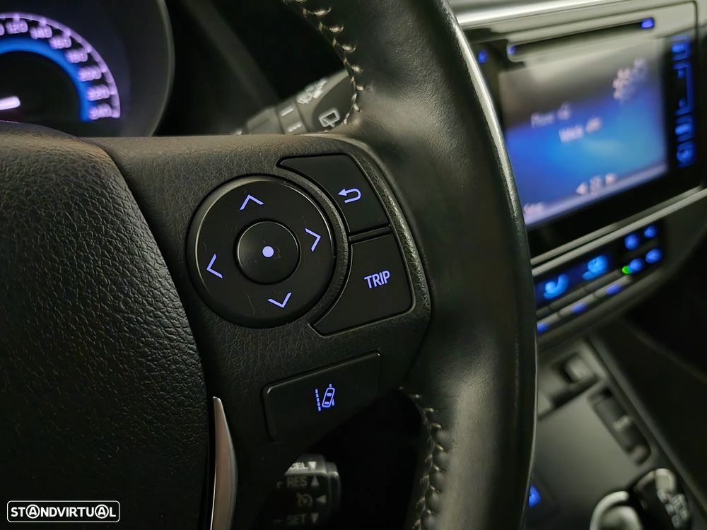 Toyota Auris 1.8 HSD Exclusive - 21