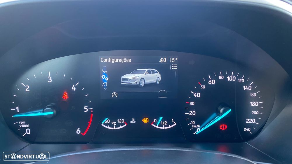 Ford Focus SW 1.5 TDCi EcoBlue Titanium - 34