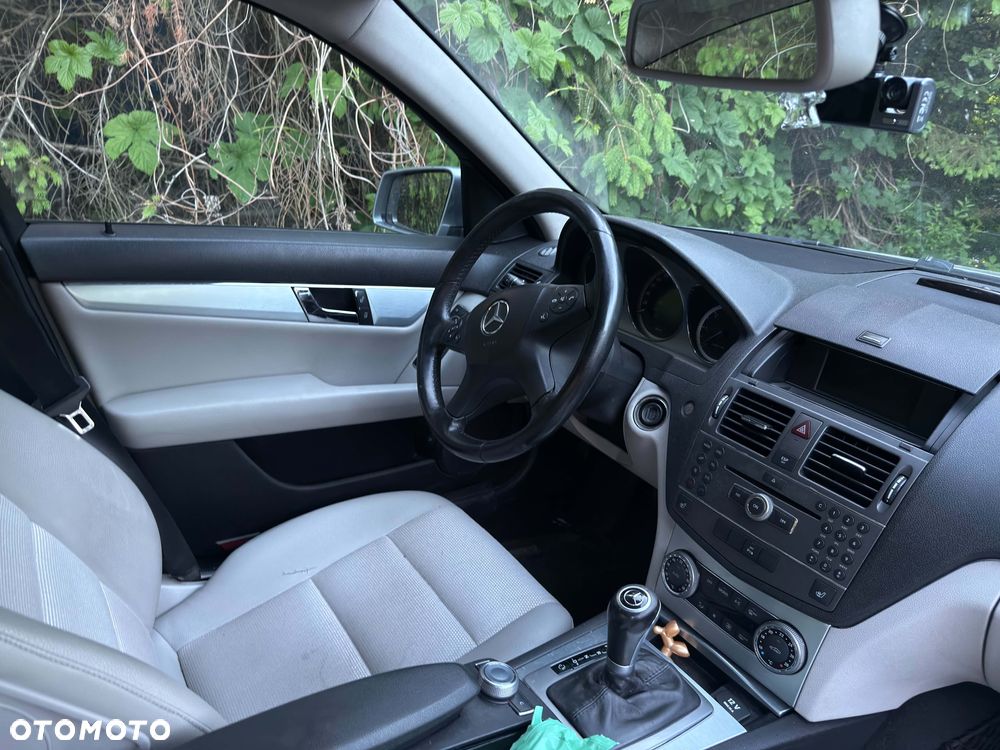 Mercedes-Benz Klasa C 220 CDI DPF Automatik BlueEFFICIENCY - 5