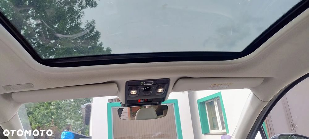 Renault Captur TCe Mild Hybrid 140 EDC GPF EVOLUTION - 9