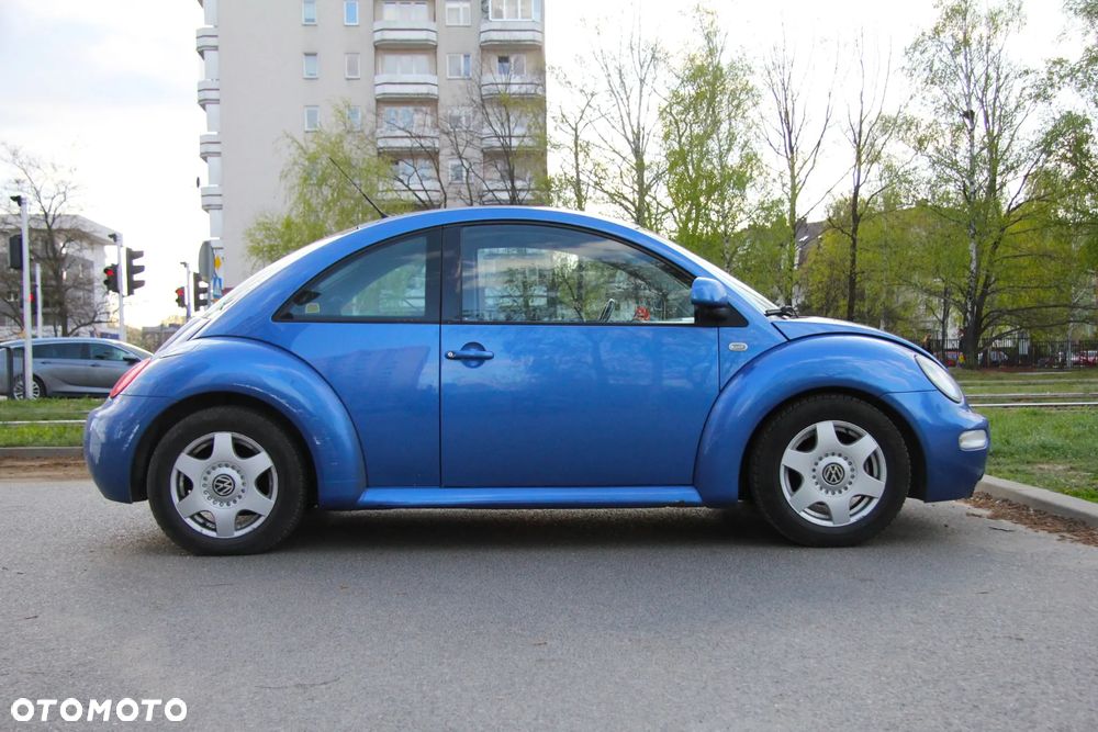 Volkswagen New Beetle - 8