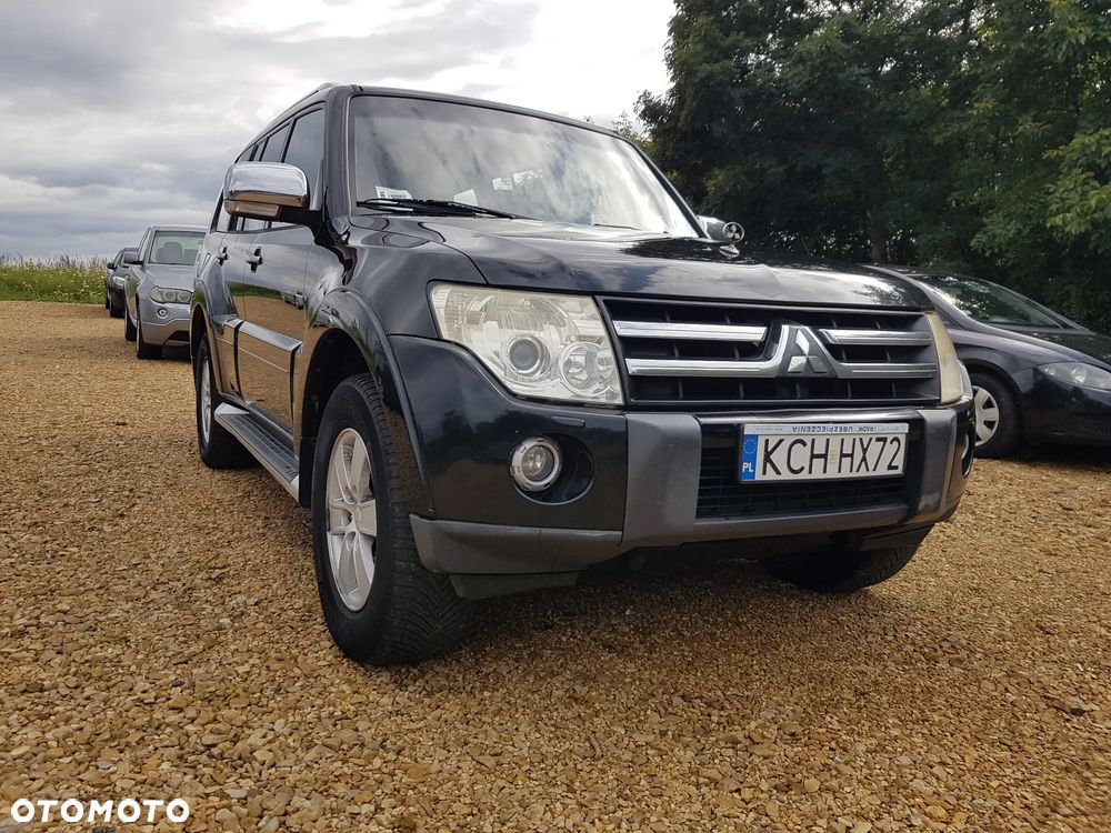 Mitsubishi Pajero 3.2 DI-D Automatik Intense - 2