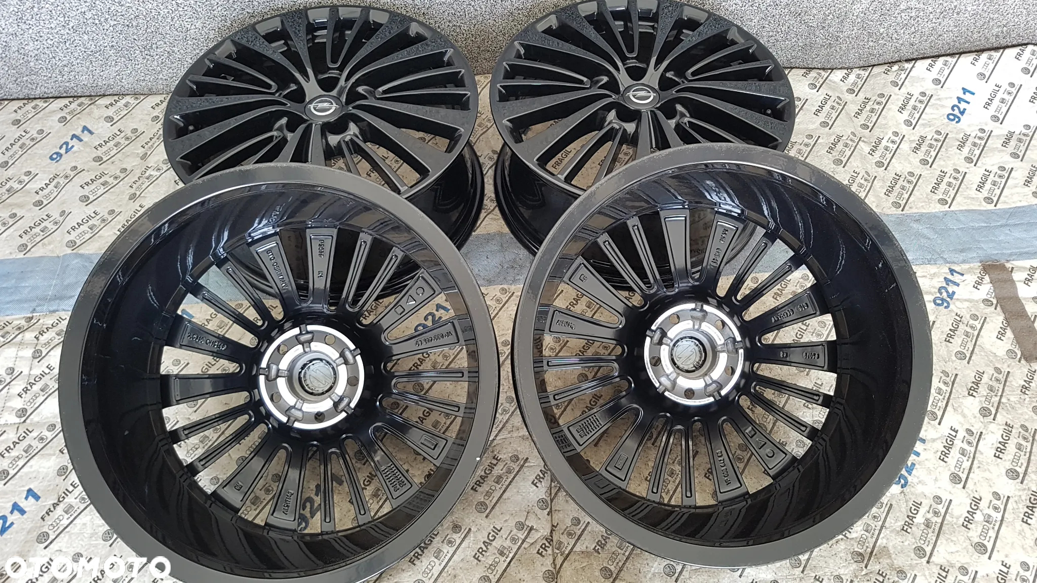 FELGI ALU ORYGINAŁ  OPEL GRANDLAND X  7,5jx18  IS49 5x108 CZUJNIKI - 12