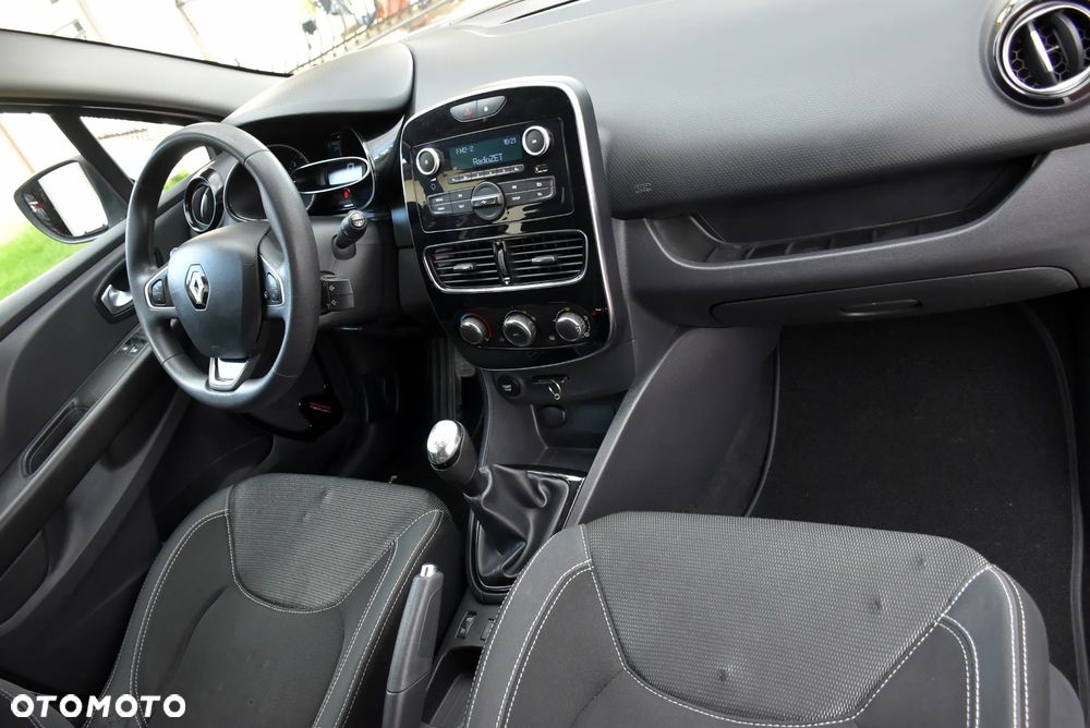Renault Clio - 7