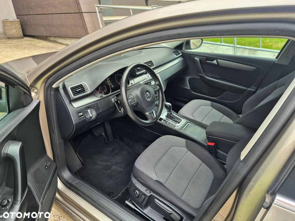 Volkswagen Passat 2.0 TDI DSG BlueMotion Technology Highline - 7