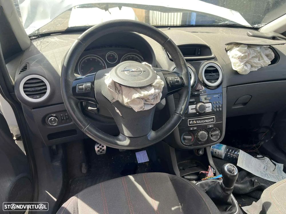 Opel Corsa D 1.2 1.3 CDTI Black Edition (Para Peças) - 5