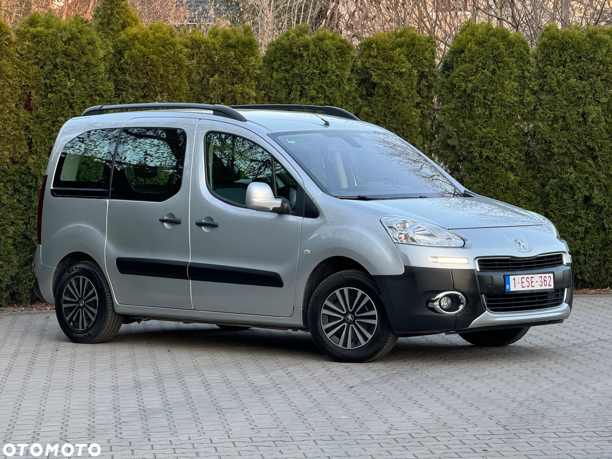 Peugeot Partner Tepee 98 VTi Style - 10