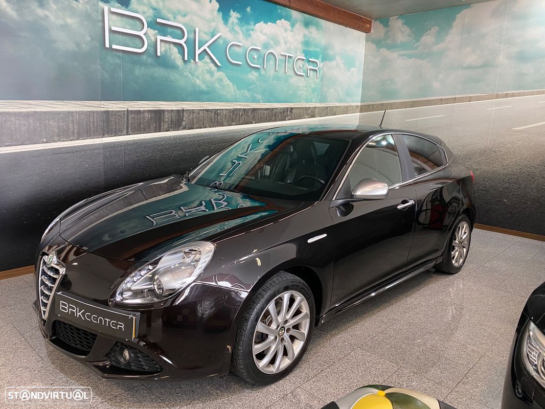 Alfa Romeo Giulietta 2.0 JTDm Distinctive - 1
